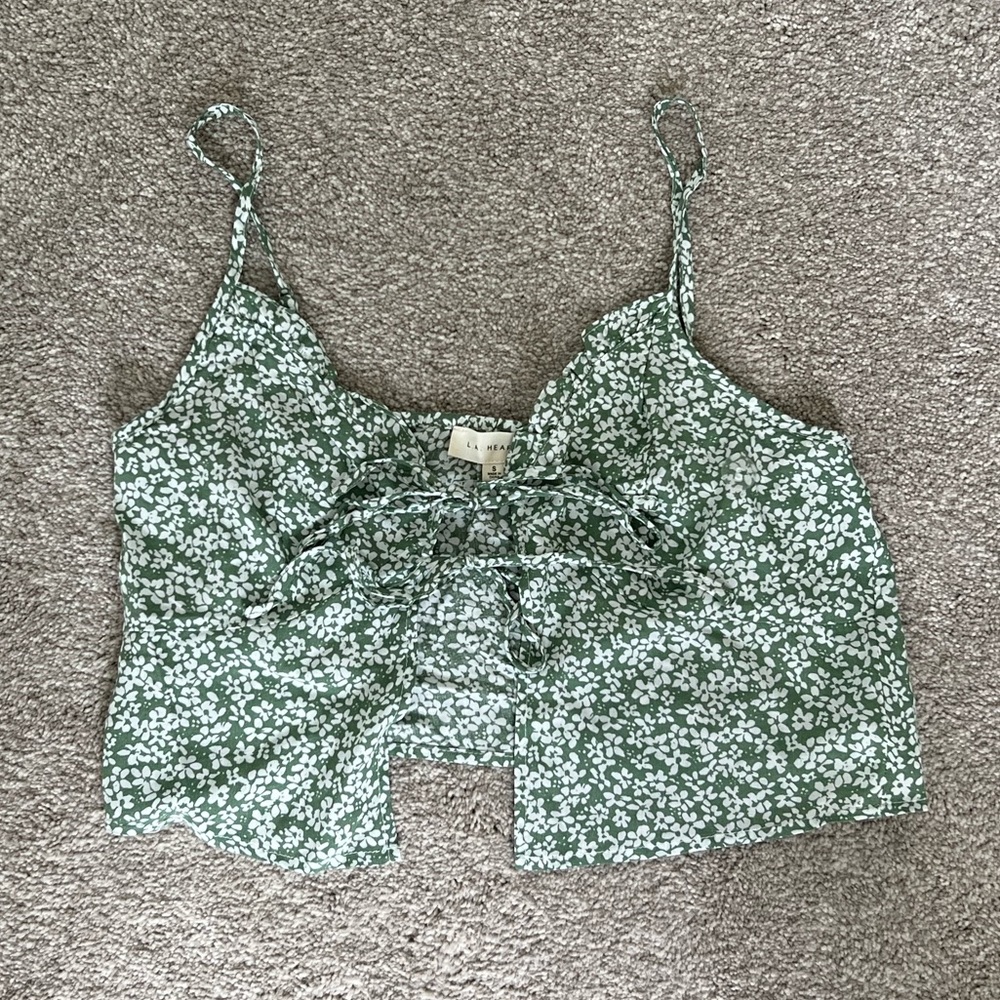BRAND NEW PacSun green and white flora tie top